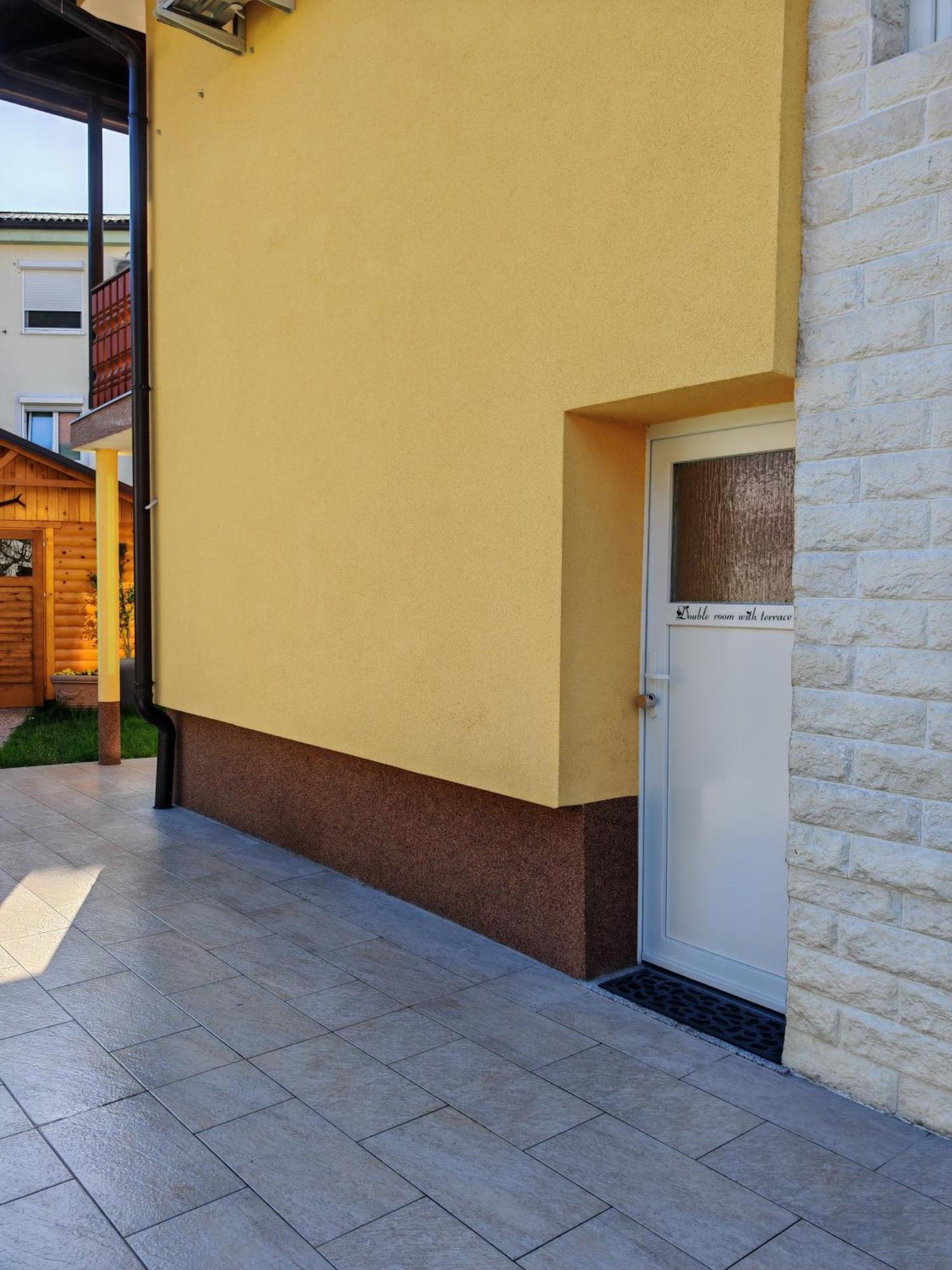 Apartment And Room Anica Толмин Екстериор снимка