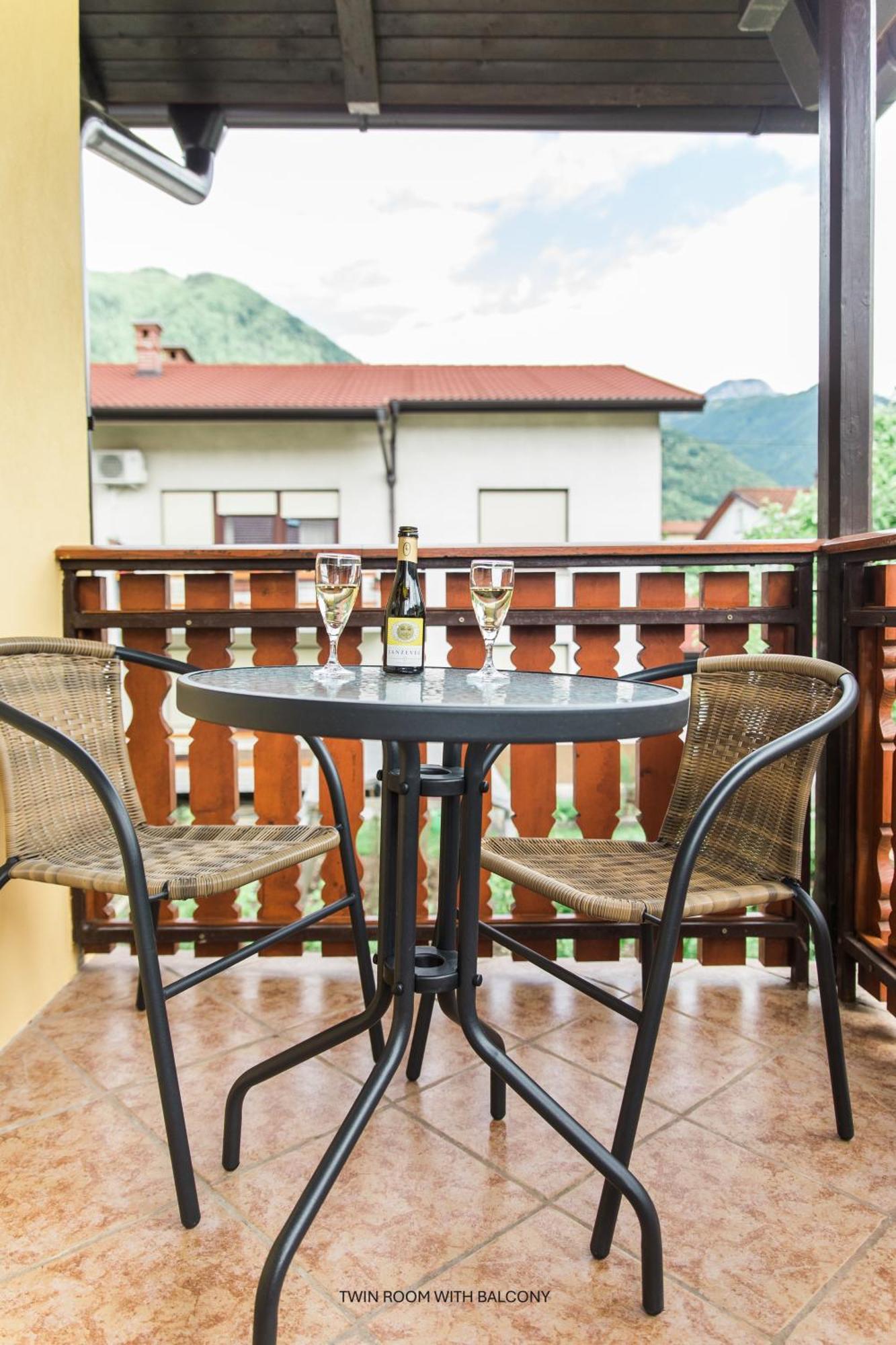 Apartment And Room Anica Толмин Екстериор снимка