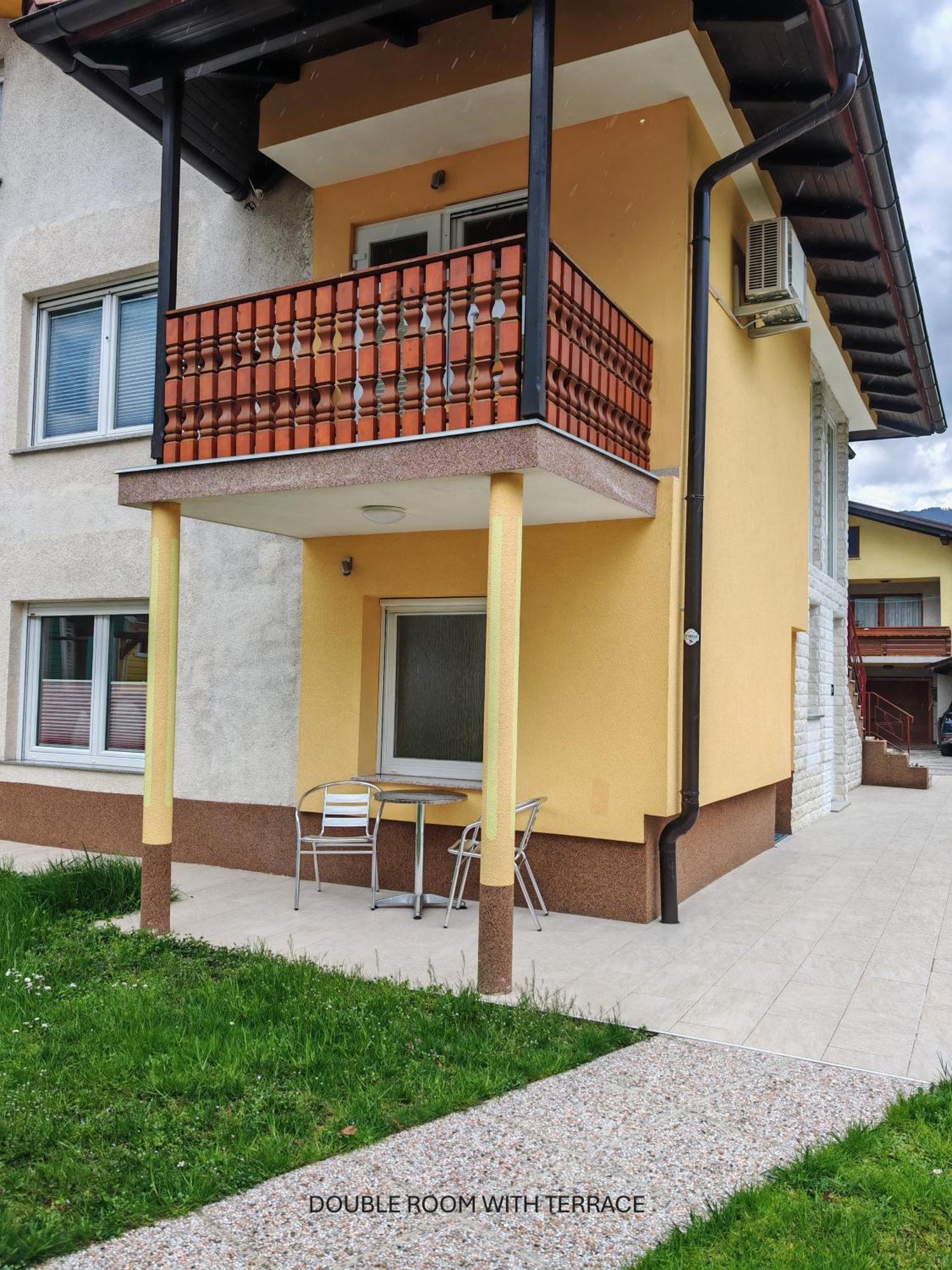 Apartment And Room Anica Толмин Екстериор снимка